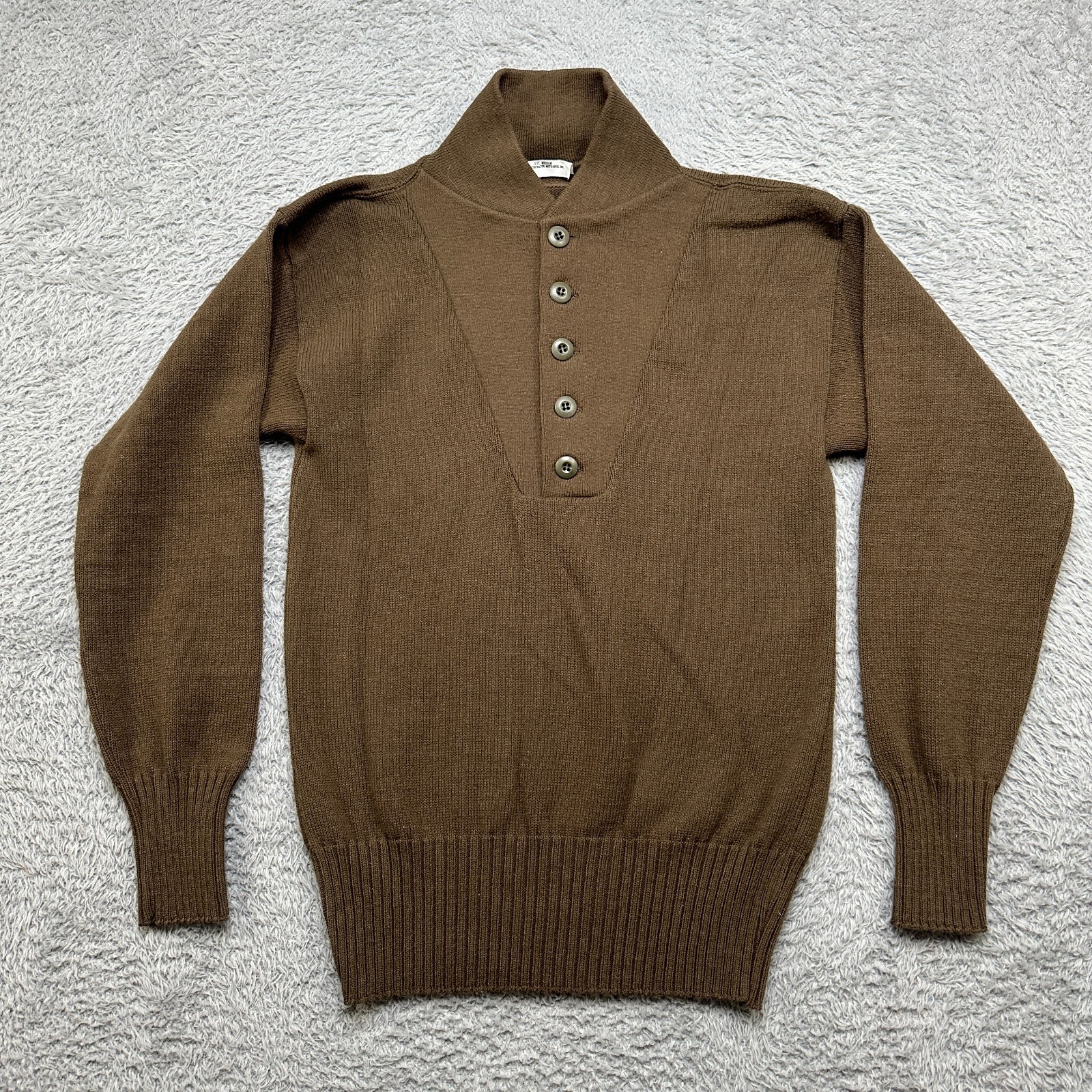 Vintage Military Sweater Mens Medium Brown Henley USA Army Acrylic Long Sleeve