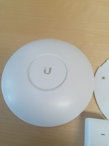 Ubiquiti UniFi AP AC Pro PoE LAN WLAN Mesh Access Point UAP-AC-Pro +Kabel - Bild 2 von 4