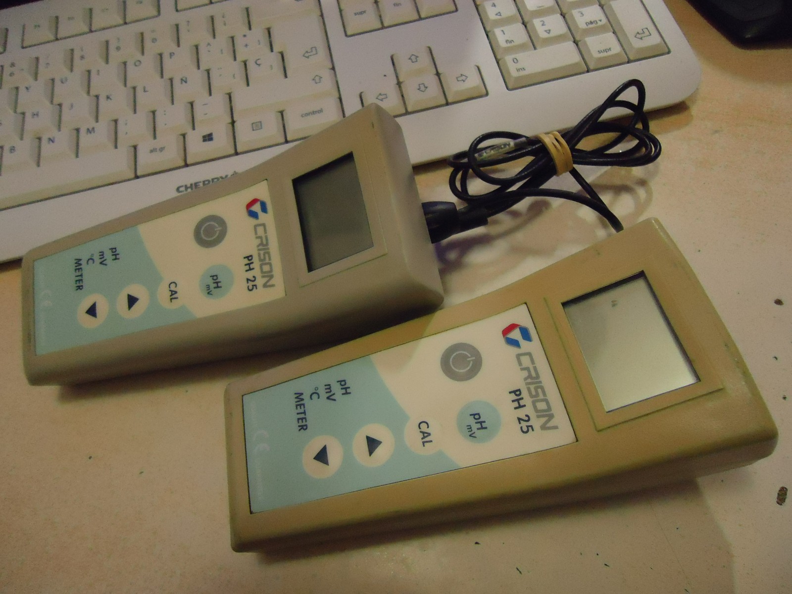 Crison PH25 Meter dos unidades sin probar con el cable España