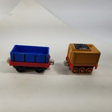 Thomas  Friends Take N Play Die Cast Magnetic Cargo Car Lot of 2x 2002