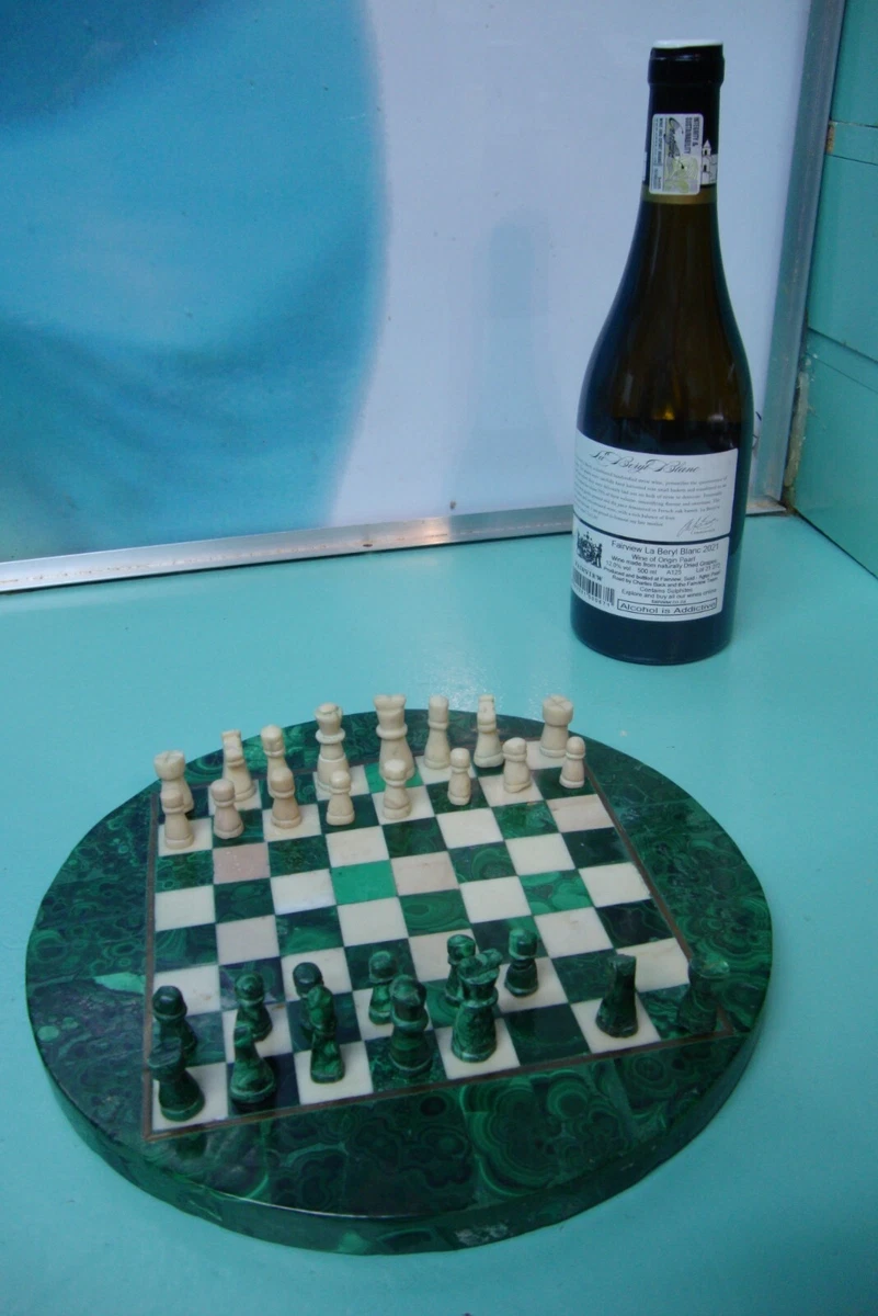 Malachite & Granite gem stone inlay chess board & pieces hand carved made  9.2in