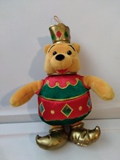 2003 Christmas Pooh Bear Bean Bag Walt Disney World Beanie H39