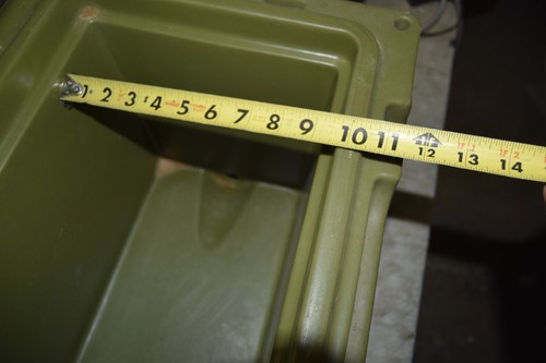 Vintage! ORCA 20 QT Cooler- Olive Green with Steel Handle - Picture 11 of 16