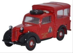Oxford Diecast 76TIL006 Austin Tilly City Of Leeds Fire Brigade OO Gauge