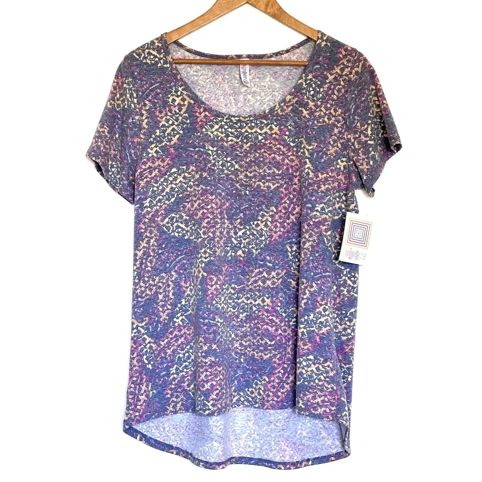 NWT Lularoe Shirt Women’s Large Geometric Short Sleeve High Low Pullover Top
