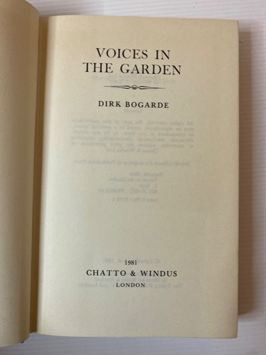Voices In The Garden, Dirk Bogarde, Vintage 1981 1st Ed. HBDJ + News Clipping - Picture 9 of 16