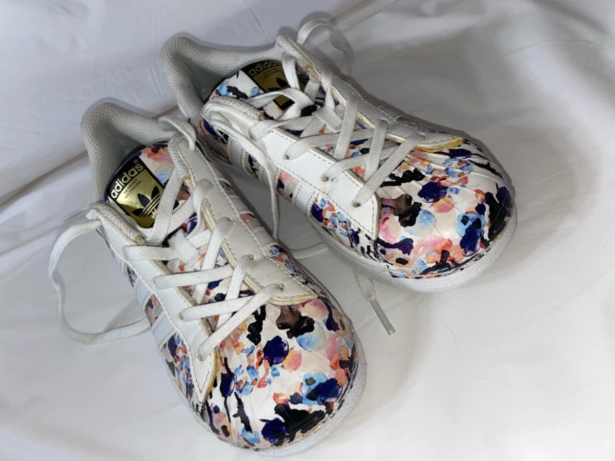 tag på sightseeing krone Specialitet Adidas Originals Superstar Floral Paint Shell toe Shoes Size 2 1/2 | eBay