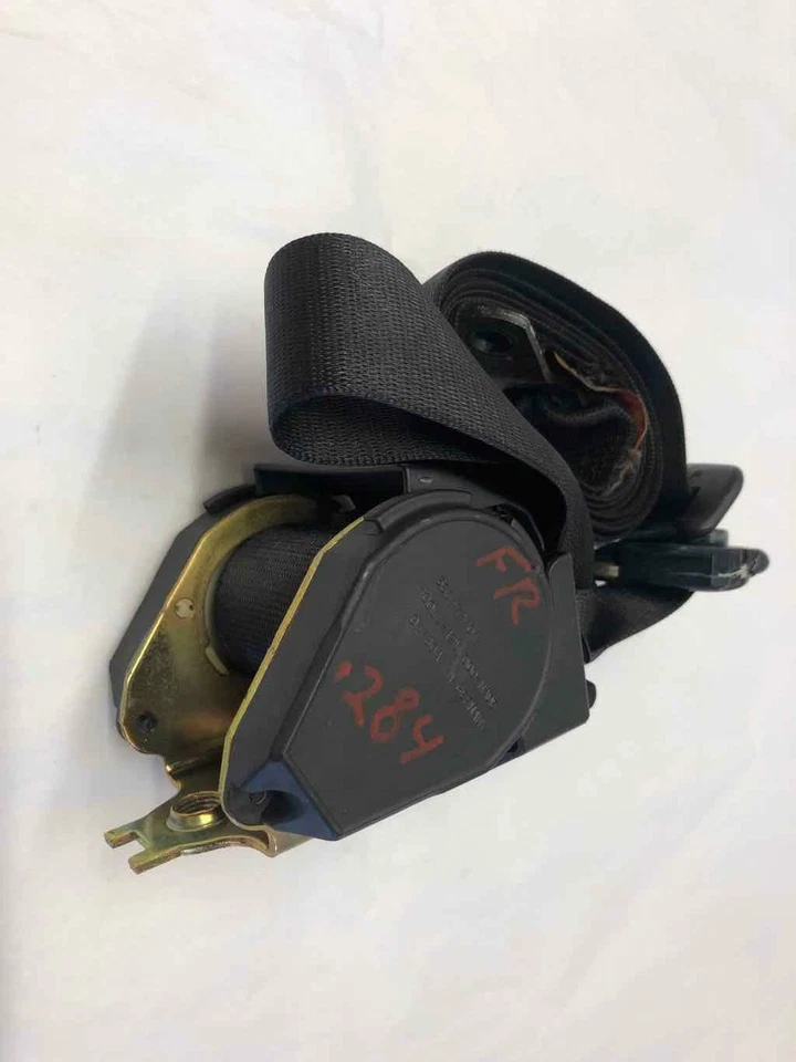 1998 宝马 528I 前座安全带安全带驾驶员左侧 P/N 8198571 M — 第 2/4 张图片