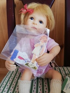 Laura Lee Wambach Résine Poupée 17 CM État Parfait | eBay
