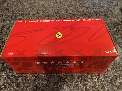 Michael Schumacher Hot Wheels 1/18 Ferrari F2004 7 times Champion - Picture 6 of 6