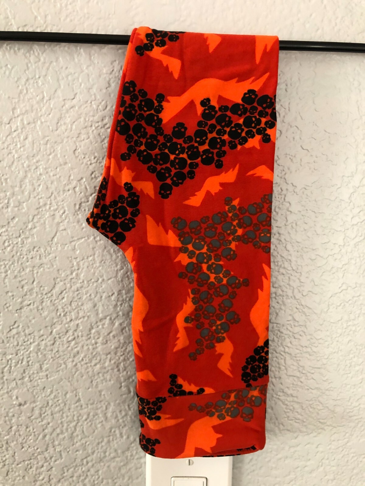 Picture 1 of 4