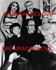 "The Munster's Family" 1960s TV Show" "The Munster's" PHOTO! #(80)