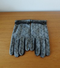 COACH HORSE AND CARRIAGE TECH NAPA GLOVES IN GREY COLOR. NWT