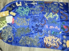 Vintage Plastic Army Men Lot 300 Pieces 255 Men 7 Vehicles 40 Accessories