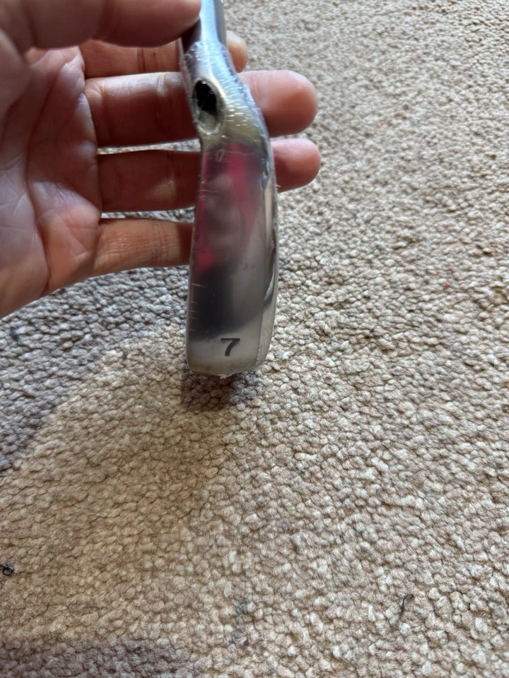 Cobra Air X Ultralite 7 Iron KBS Tour Graphite Iron 75 R Right Handed Golf Club - Image 3 of 4