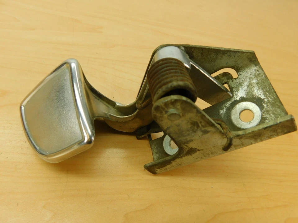 Dodge Monaco Plymouth Fury 1974-77 manija de puerta interior derecha SB-33592 Foto 4 de 4