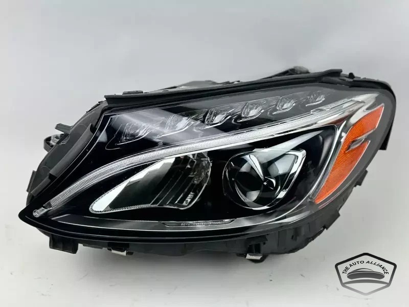 OEM 2015-2018 Mercedes-Benz W205 C-Class C300 Left Side LED Headlight 2059064103