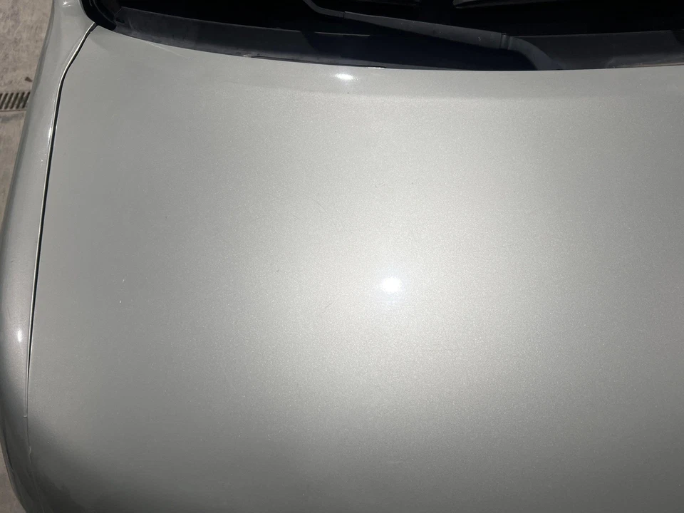2009 - 2010 Nissan Cube Chrome Silver Metallic-KY0 Hood Panel Foto 2 de 4