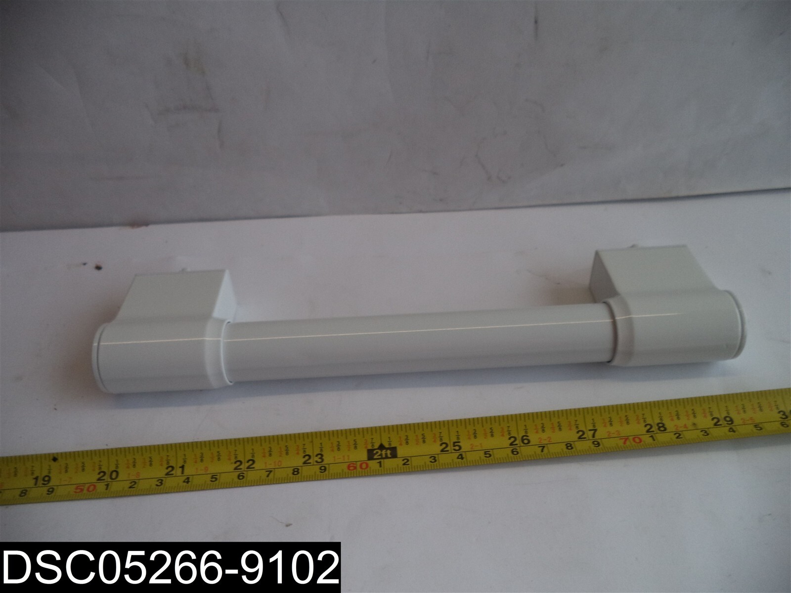 Whirlpool White Microwave Door Handle W11034215 022.664
