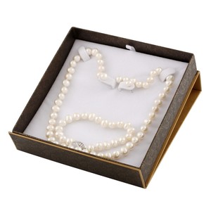 Boxed 7-8mm white freshwater 18" pearl necklace, 7¼" bracelet and studs SET-C