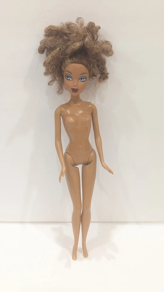 Barbie My Scene Swappin Styles Madison  Westley Doll Bling Glitter Makeup Toy - Image 2 of 4