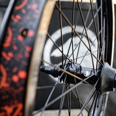 shadow SYMBOL REAR WHEEL RHD 9T 36H shadow SYMBOL REAR WHEEL RHD