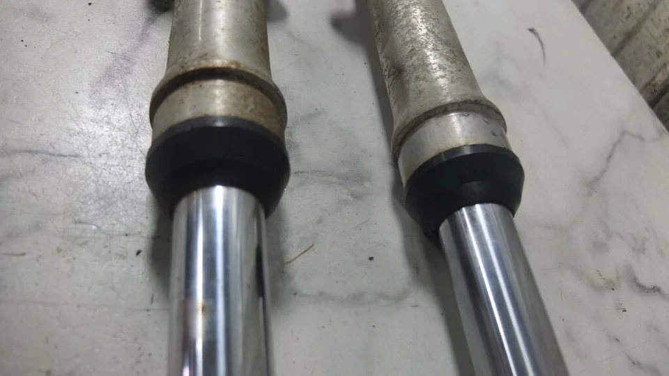 Amortiguadores horquillas delanteras eléctricas Yamaha RD200 RD 200 C 76 tubos  Foto 3 de 4