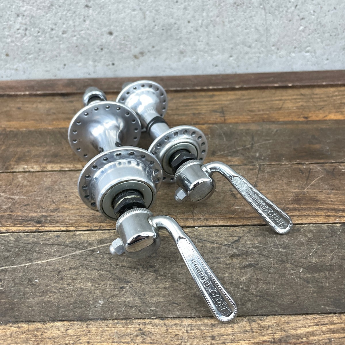Vintage Shimano 600 Hub Set 36 Hole 120 mm QR Quick Fits Vintage Shimano 600 Hub Set 36 Hole 120 mm QR Quick Fits