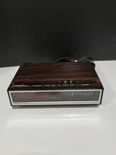 Vintage Spartus 0107-61 Faux Woodgrain Digital AM/FM Alarm Clock Radio Tested