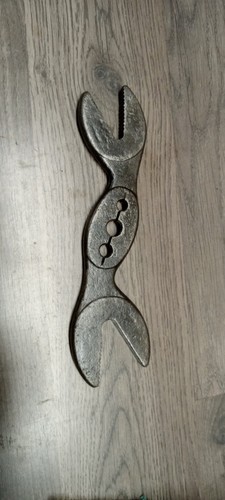 VINTAGE K&B WRENCH CO CROCODILE DOUBLE ENDED WRENCH Newhaven CT - Picture 2 of 4