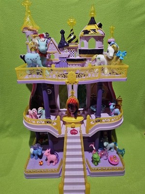 My Little Pony Cutie Mark Magic Canterlot Castle Playset: A Review – @ponyguru on