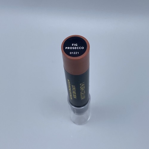 Laura Geller Love Me Dew Moisturizing Lip Crayon FIG PROSECCO - DMGD READ - Bild 2 von 3