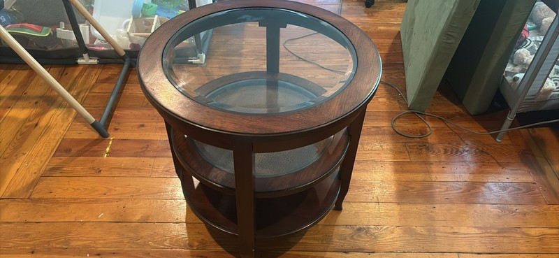 Round Dark Wood End Side Table with Glass Top, Brown/Clear Solid Pattern