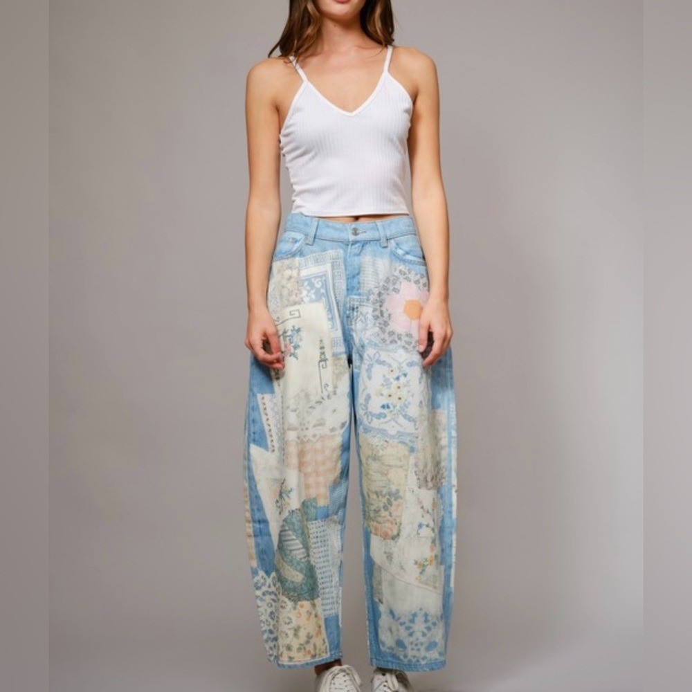 Boutique patchwork Illusions Printed barrel Jeans… - image 1