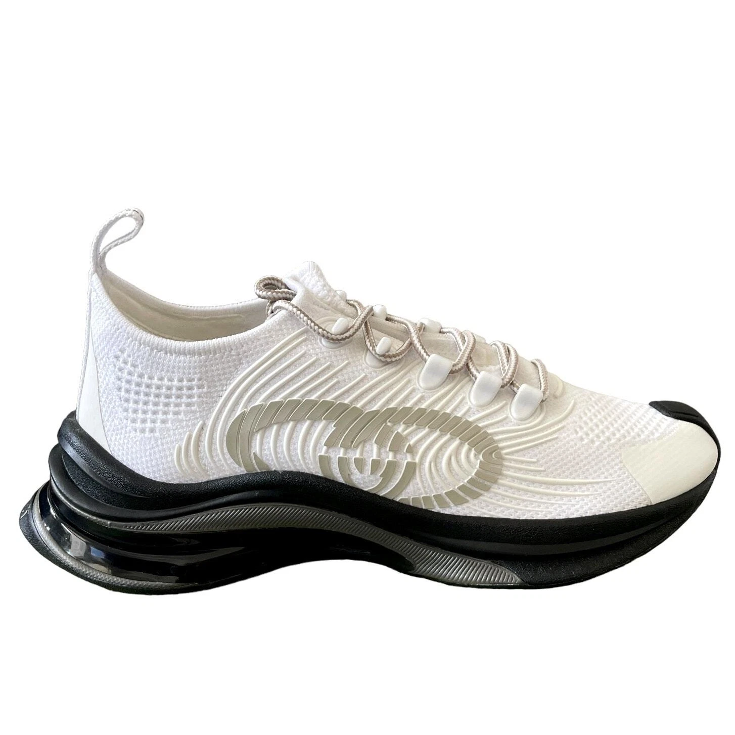 Baskets de course pour femmes GUCCI neuves blanches avec semelle noire taille 9,5