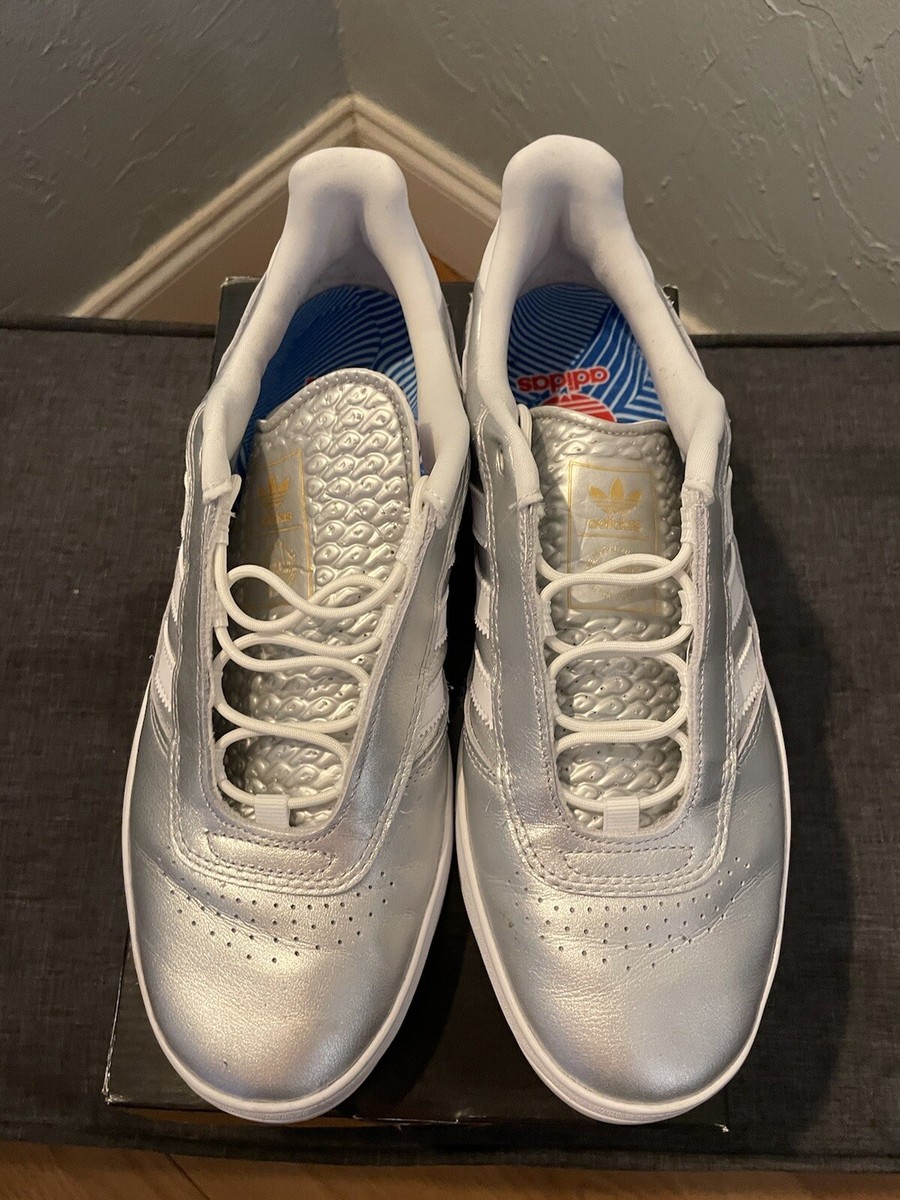 adidas★PUIG★22-30cm★シンプルで丈夫なデザイン★早期完売 adidas☆PUIG☆22-30cm☆シンプルで丈夫なデザイン☆早期完売