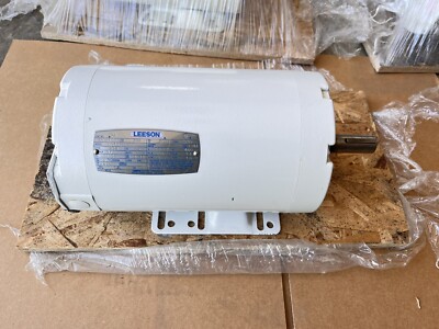 Leeson C143T8WB1C 1/2 HP AC Motor 850 RPM 208-230/460V 3pH TENV 7/8 Shaft J143T