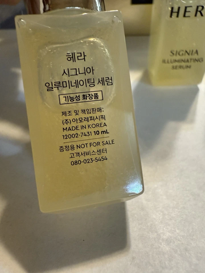 Suero iluminador HERA Signia 10 ml x 3 piezas = 30 ml para luminosidad y elasticidad Foto 2 de 4