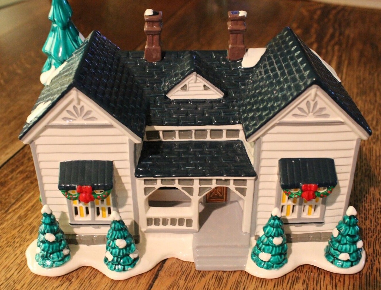 Vintage Dept. 56 Grandma's Cottage 54208 Lighted Ready for Christmas