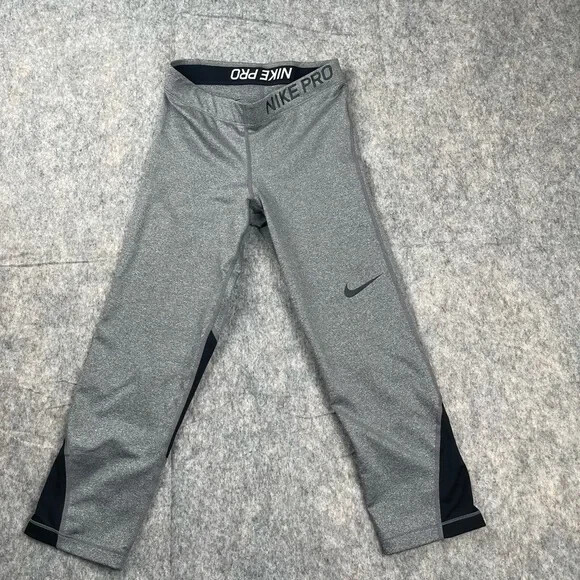 Nike Pro womens size small capri leggings gray