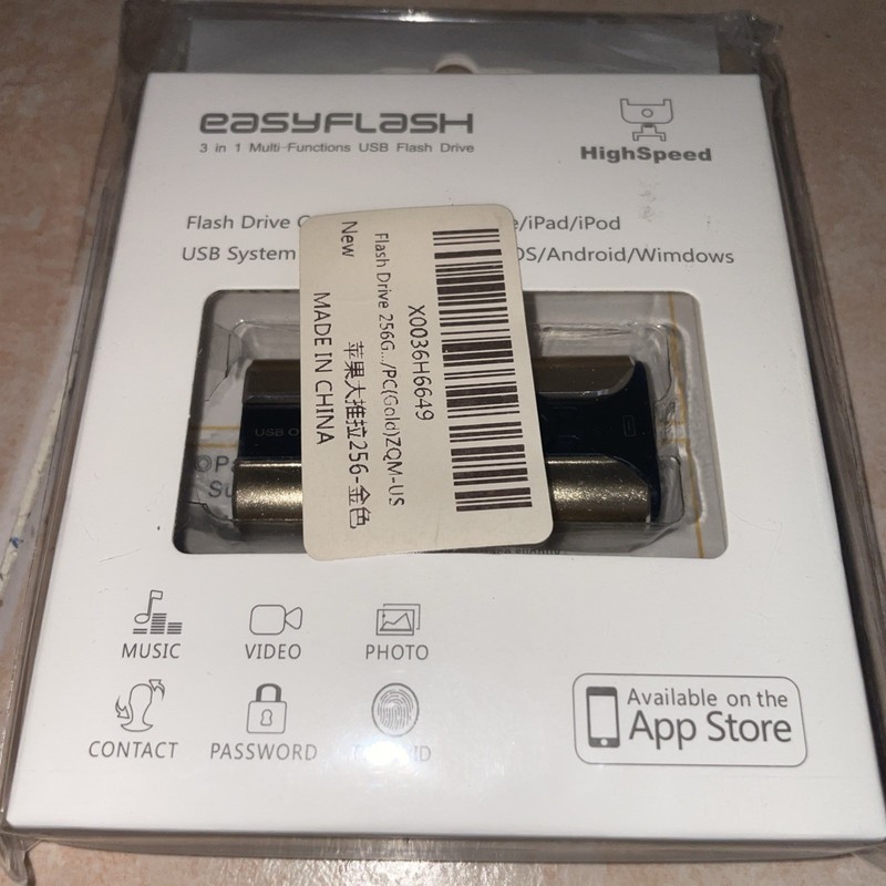 Easy Flash 3-in-1 USB Card Reader For iPhone iPad Android PC Supports 256GB Grn