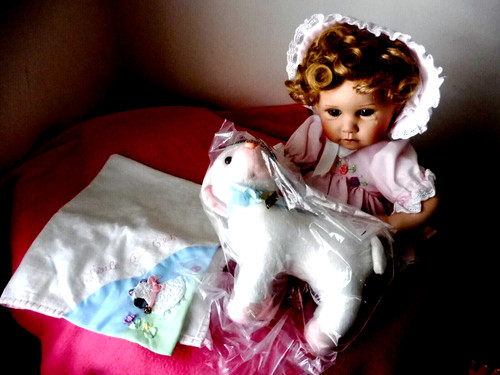 ASHTON DRAKE / TITUS TOMESCU PORCELAIN "BABY BO PEEP" WITH QUILT & LAMB