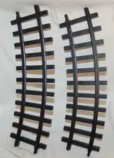 VINTAGE SCIENTIFIC TOYS G SCALE PLASTIC 2 PIECES OF CURVE TRACK LOT B REPLACE