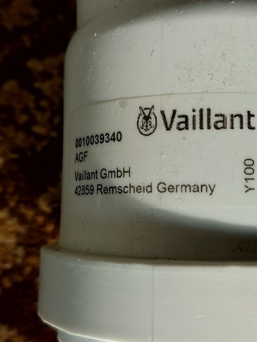 Vaillant Variable Termination Plume Kit - White (0020219530) - Picture 3 of 10