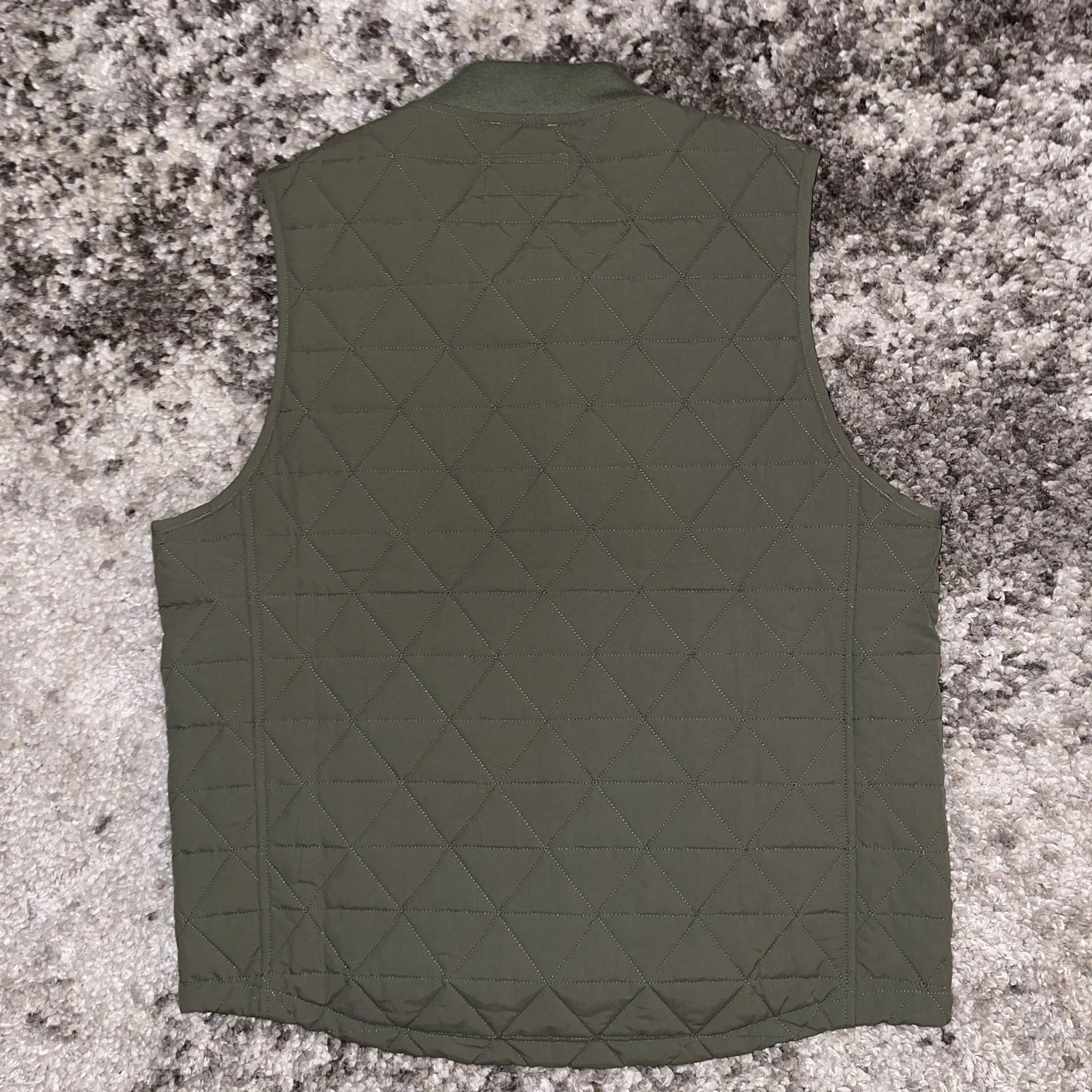 Chubbies Forest Florist Quilted Vest Men’s Large Olive Green Floral Line EUC image 4