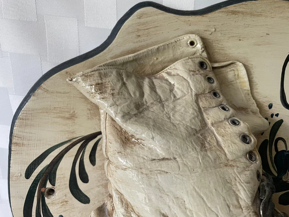 Bota victoriana con cordones vintage HECHA A MANO para baño en polvo para invitados Foto 2 de 4