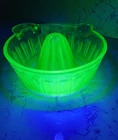 Vintage Green Uranium/Depression/Vaseline Glass Handled Citrus Juice Reamer
