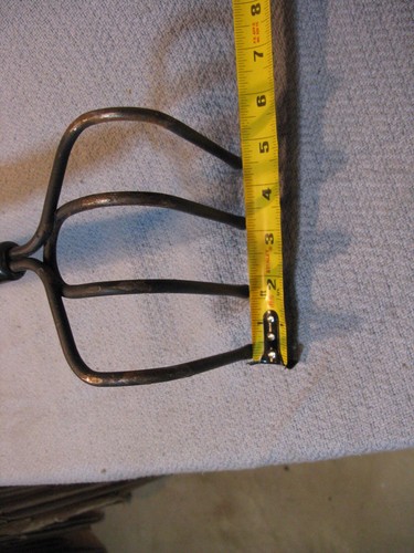 Long Handle 4 Prong Cultivator 54" long Thick Ash wood Forged Head - Picture 8 of 9