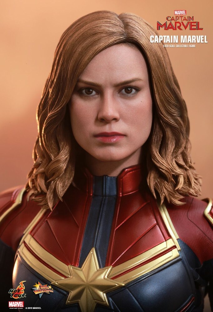 HOT TOYS 1/6 MMS521 CAPTAIN MARVEL as Brie Larson Action Figure