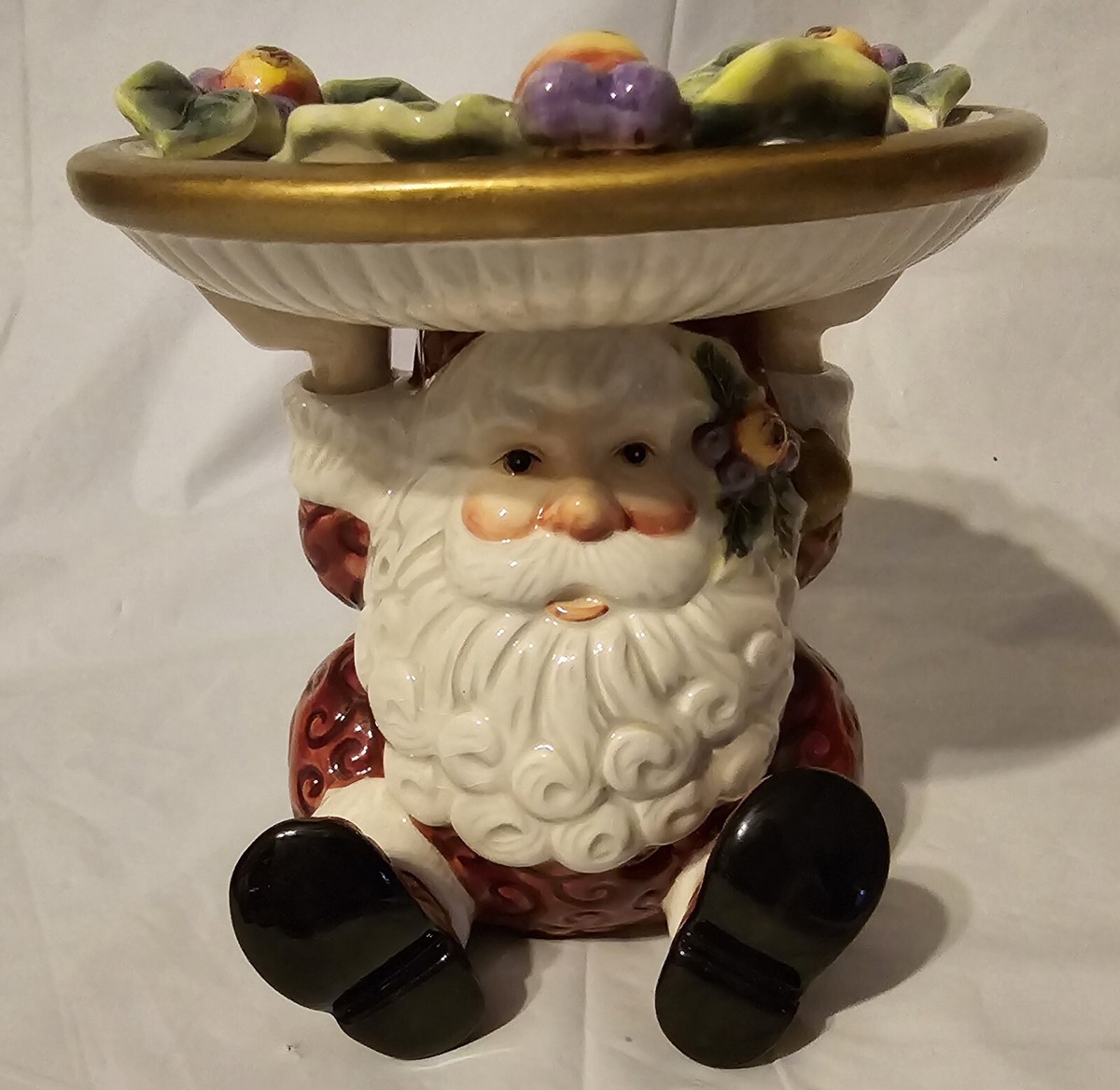 Fitz & Floyd Essentials Santa Holding A Plate Over His Head For